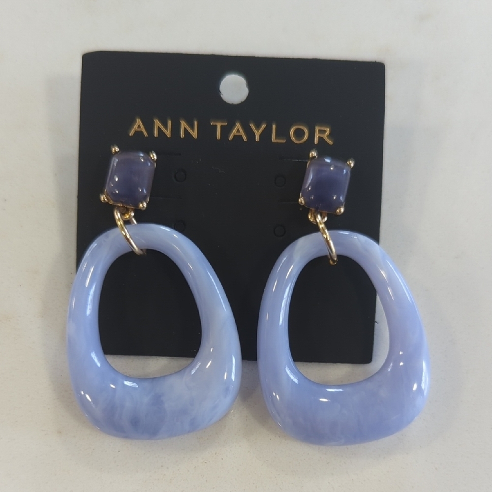 Ann Taylor Pale Lavender Resin Drop Earrings with Gold Accents - Picture 5 of 6